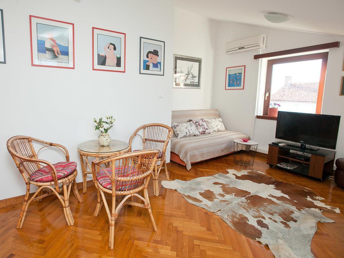 Apartment Magnolia Petrcane Exterior photo