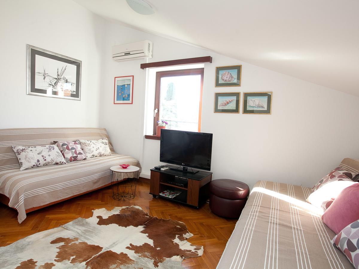 Apartment Magnolia Petrcane Exterior photo